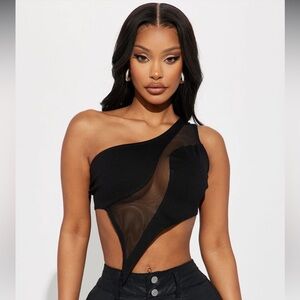 NWT Club Can't Handle Me Top - Black
1X